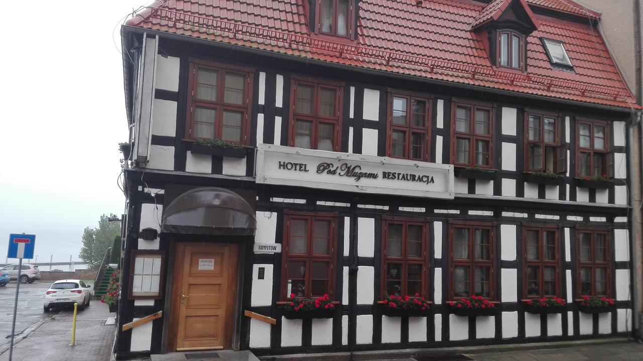 Hotel pod Muzami Kamien Pomorski Exterior foto